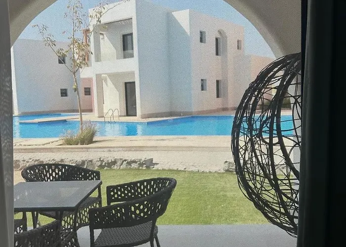 Tranquil 3-bedroom In Makadi Heights, - Private Rooftop Pool, Lagoon And Nyaraló