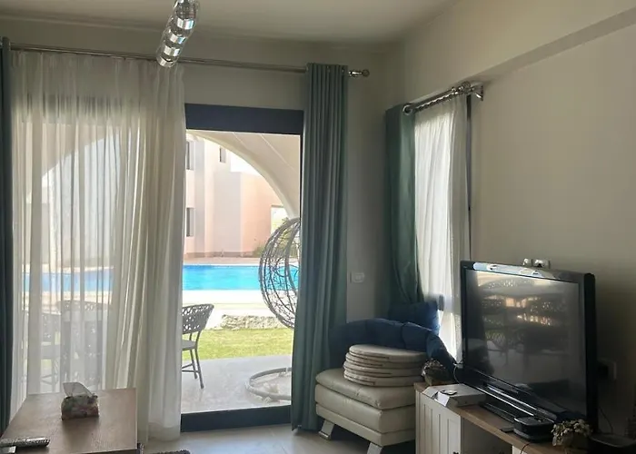 Tranquil 3-bedroom In Makadi Heights, - Private Rooftop Pool, Lagoon And Nyaraló Gurdaka