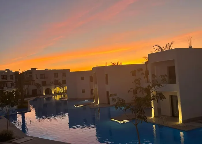 Tranquil 3-bedroom In Makadi Heights, - Private Rooftop Pool, Lagoon And Gurdaka